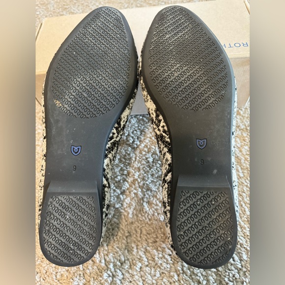Rothy’s Python Almond Loafer in size 9 - Picture 10 of 10